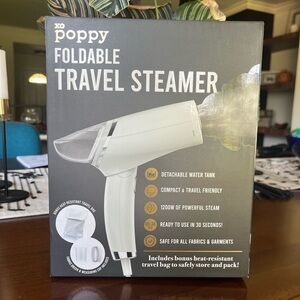 Poppy Foldable Travel Steamer - White